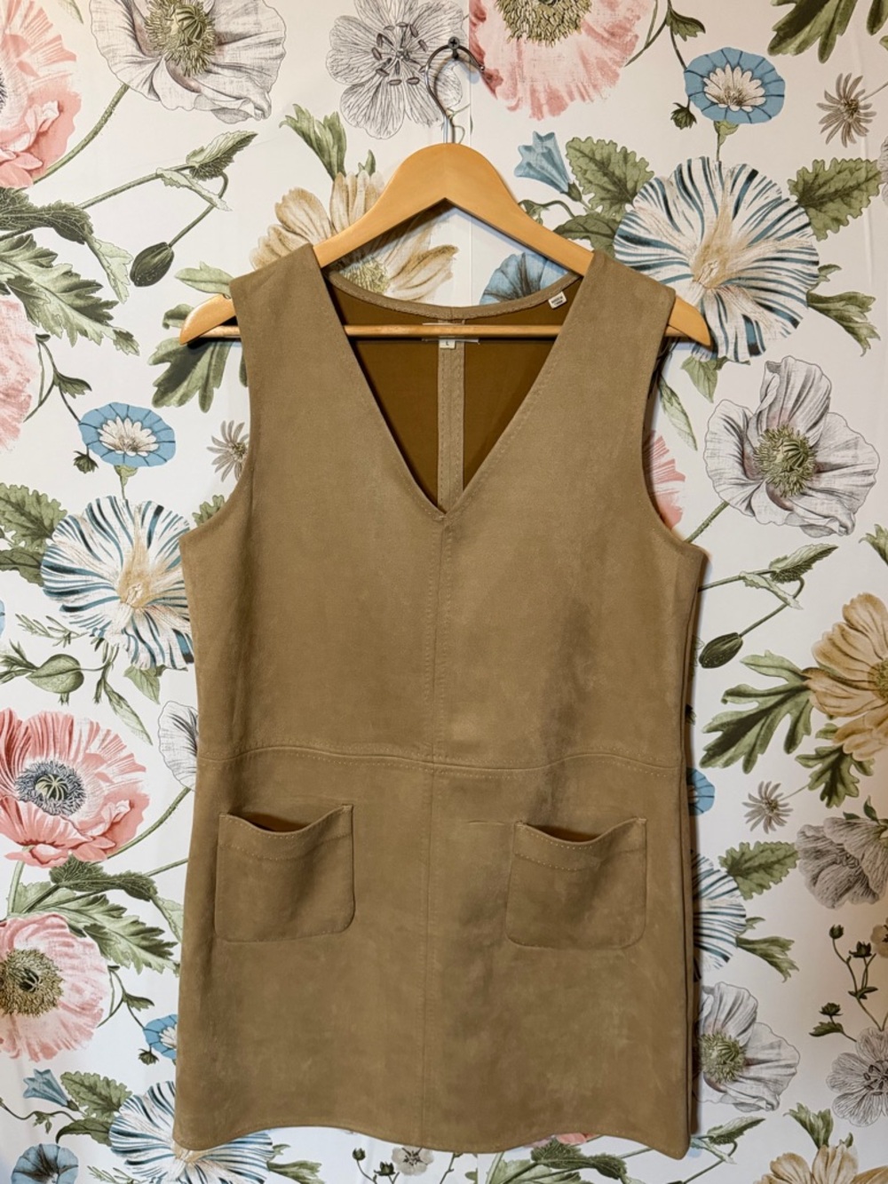 Women's Max Studio London Tan V-Neck Dress Size Large